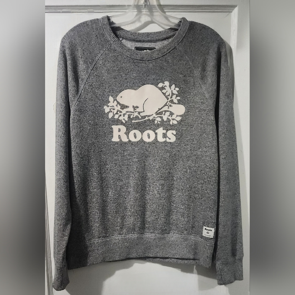 🌷Roots Salt and Pepper Signature Crewneck Sweater🌷size: M